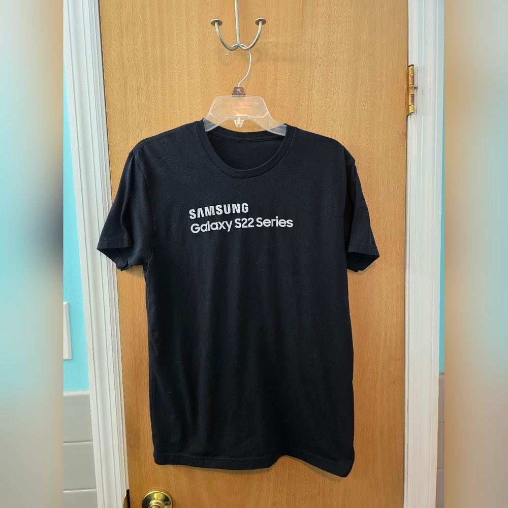 Samsung Black Galaxy S22 Series T-Shirt Mens Medium